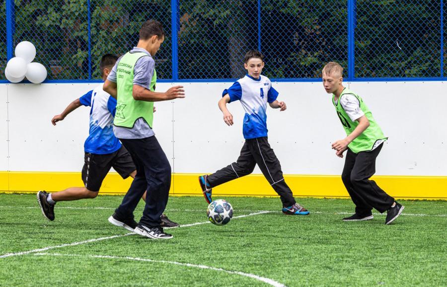 Универсальная спортплощадка на Ферганской открылась в Екатеринбурге - Фото 1