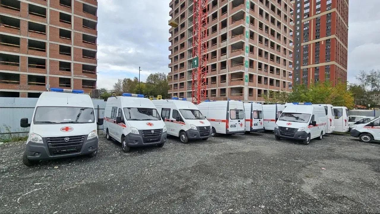 Денис Паслер сообщил о пополнении службы скорой помощи 15 новыми автомобилями - Фото 1