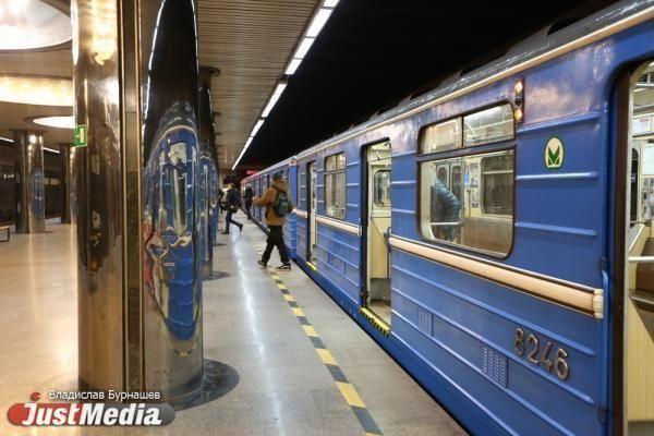 Мужчина погиб из-за застрявшей в дверях поезда в метро сумки в США - Фото 1