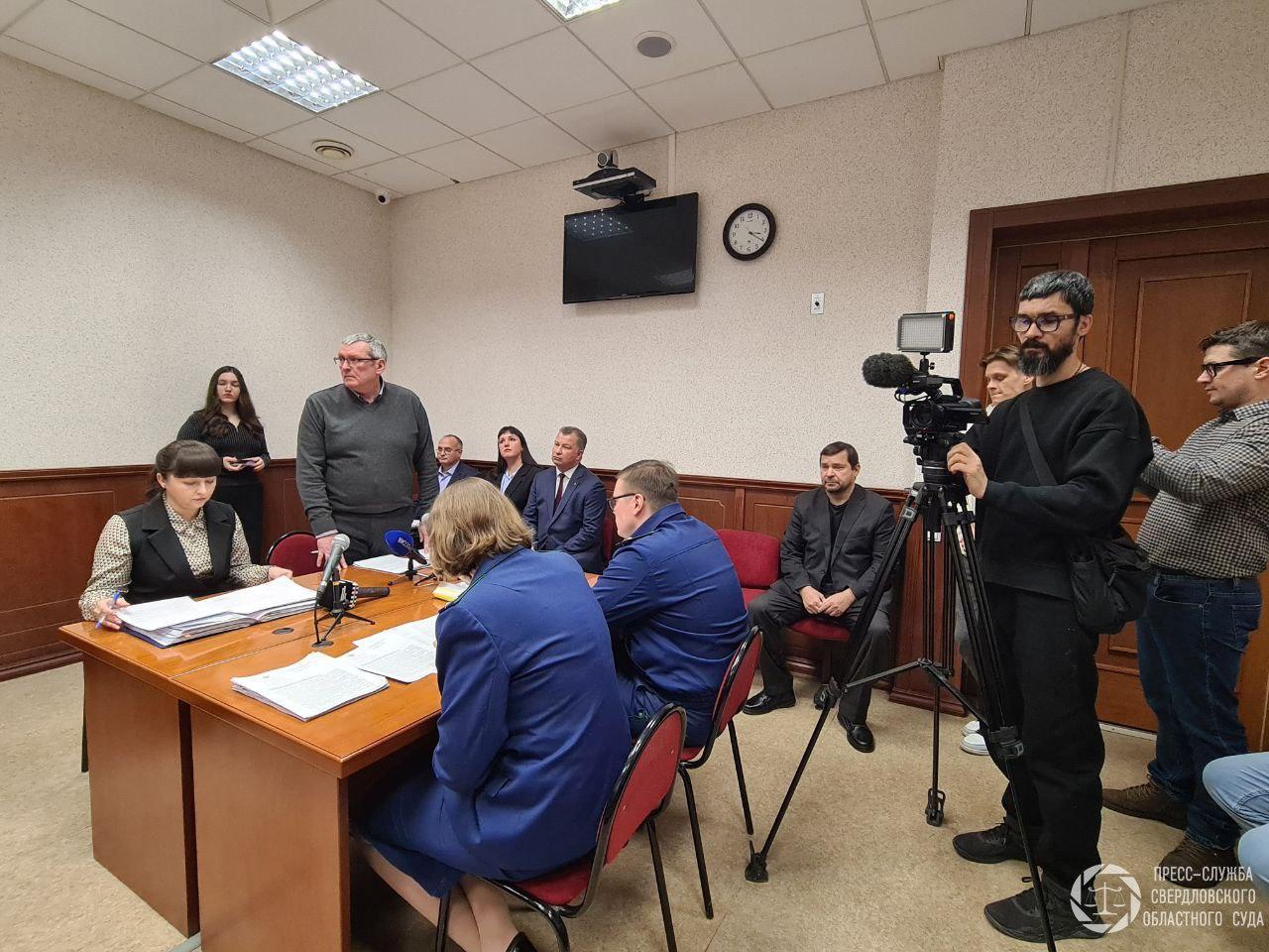 Суд отправил в СИЗО экс-мэра Серова Василия Сизикова - Фото 1