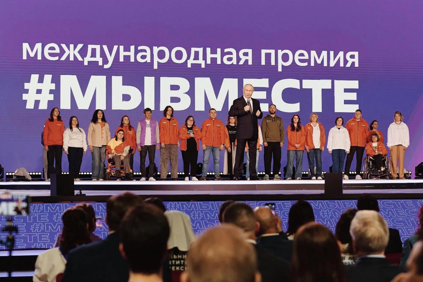 Денис Паслер призвал свердловчан голосовать за родной регион в финале премии #МЫВМЕСТЕ - Фото 1