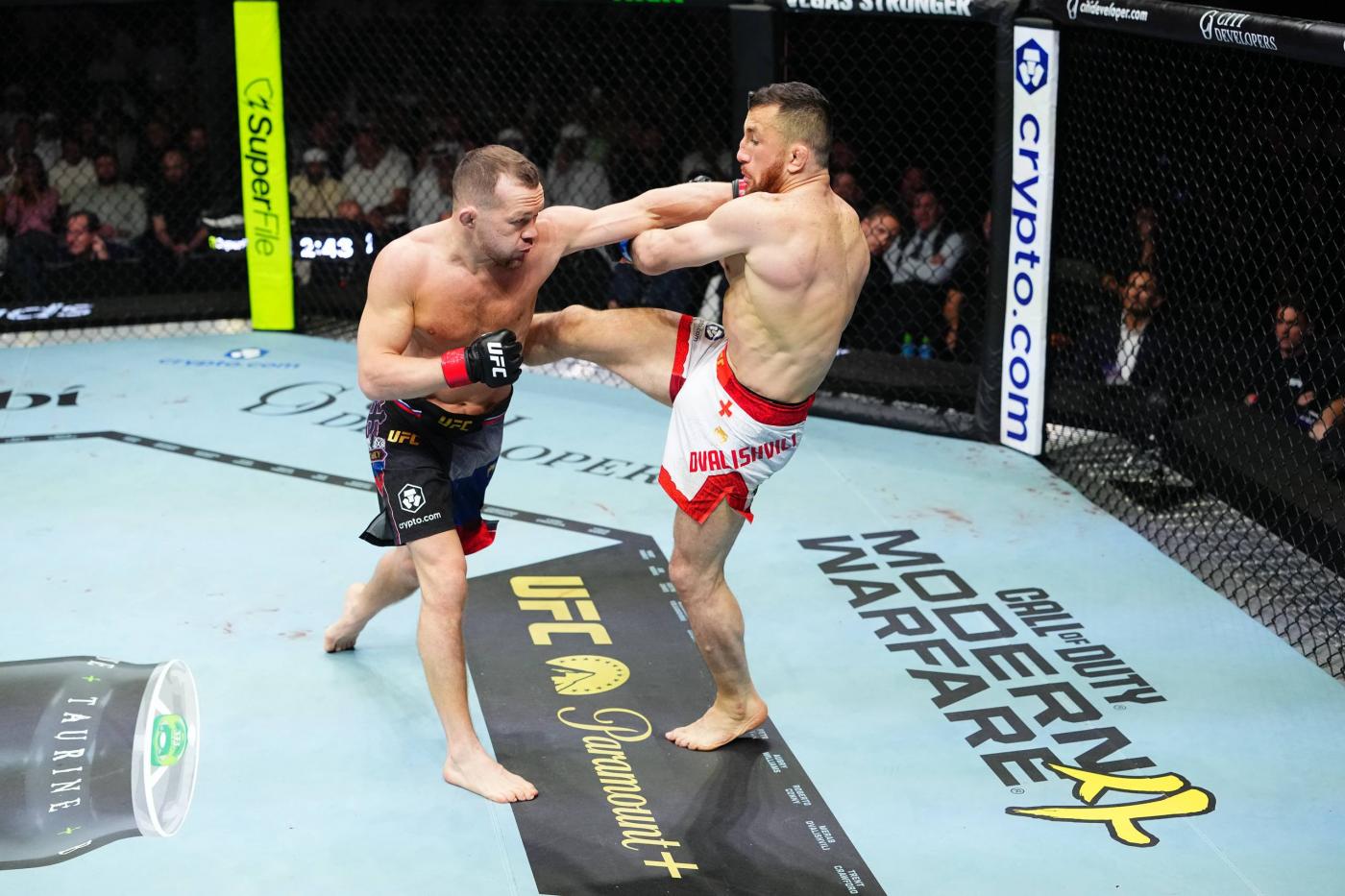 Пётр Ян впервые защитил титул чемпиона UFC - Фото 1