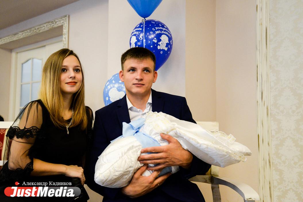 Женщины до 25 лет получат выплату за рождение третьего ребенка в Оренбурге - Фото 1