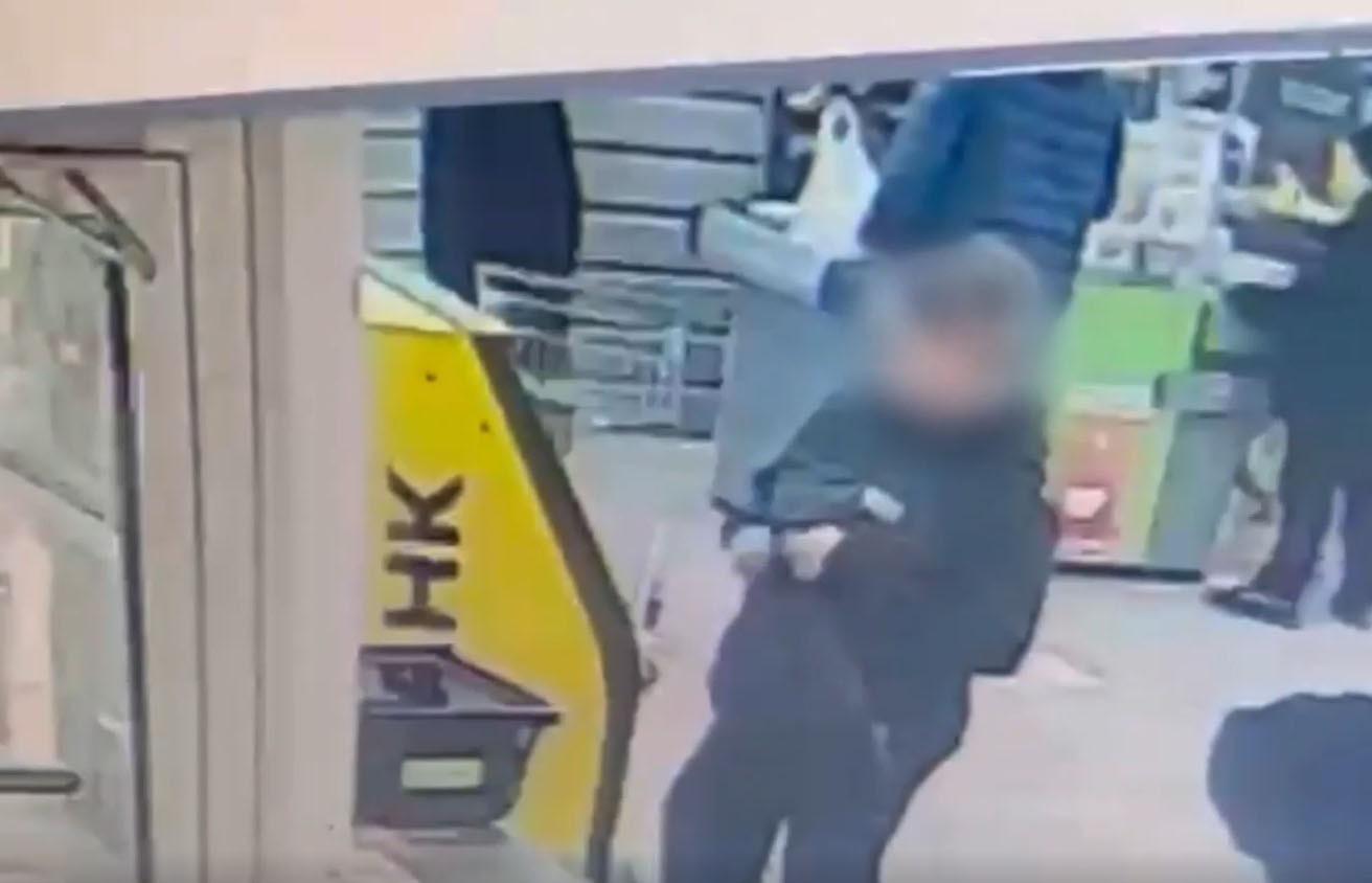 Из-за техошибки в банкомате у мужчины украли более 1 млн рублей в Екатеринбурге - Фото 1