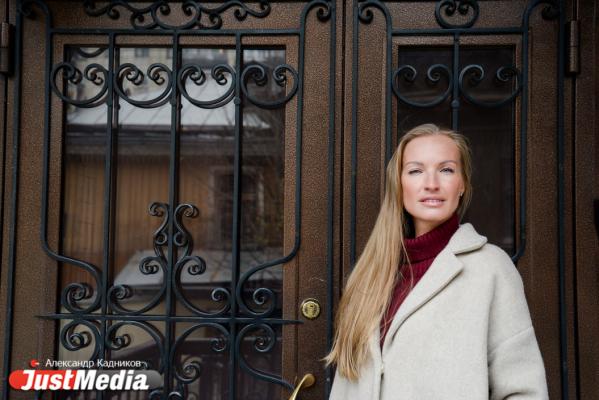  Художница Юлия Петер: «Осень — это буйство красок: желтый, оранжевый, коричневый, охристый, красный». В Екатеринбурге +8 градусов. ФОТО, ВИДЕО. - Фото 3