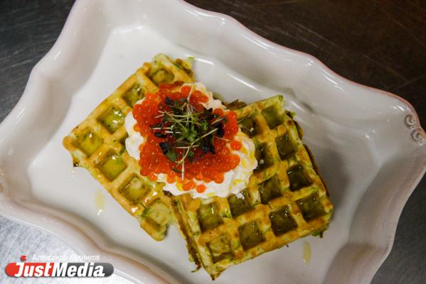 Вафли с икрой, печенье от Наины Ельциной и земляничный чай. JustMedia.ru предлагает альтернативные рецепты борьбы с осенней хандрой. ФОТО - Фото 12