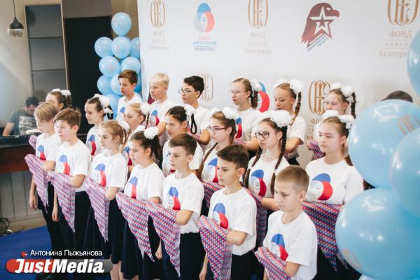 Прыгнуть с парашютом или заправить детям кровати в садике: юные уральцы осуществят мечты благодаря патриотическим программам - Фото 3