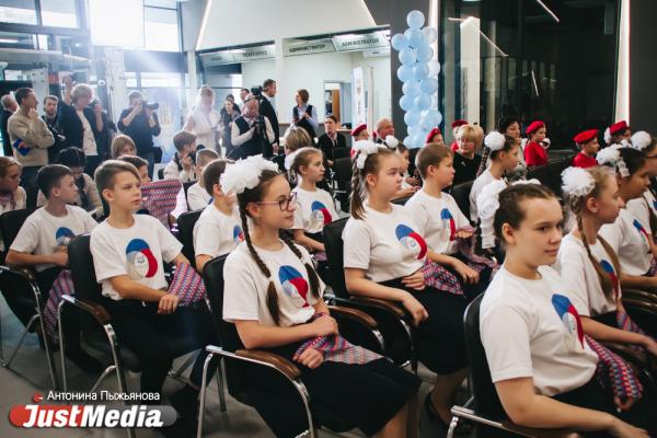 Прыгнуть с парашютом или заправить детям кровати в садике: юные уральцы осуществят мечты благодаря патриотическим программам - Фото 5