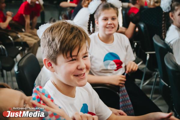 Прыгнуть с парашютом или заправить детям кровати в садике: юные уральцы осуществят мечты благодаря патриотическим программам - Фото 12