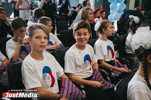 Прыгнуть с парашютом или заправить детям кровати в садике: юные уральцы осуществят мечты благодаря патриотическим программам - Фото 14