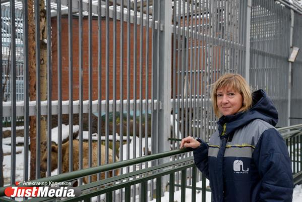 Ольга Антропова, лектор-экскурсовод Екатеринбургского зоопарка: «Я люблю и обожаю лето также как и наши мишки». В Екатеринбурге +2. ФОТО, ВИДЕО - Фото 7