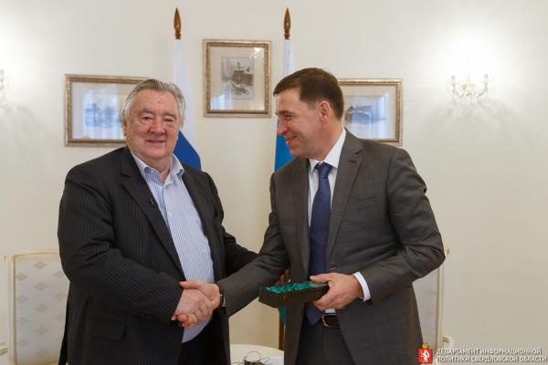 «Урал – это гранитное коромысло, которое держит ведра русской государственности». Писатель Проханов снял фильм о Свердловской области - Фото 2