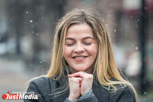 Ольга Михайлова, тренер по fly йоге: «В такую погоду балуйте себя вкусным горячим чаем». В Екатеринбурге -7 ФОТО, ВИДЕО - Фото 3