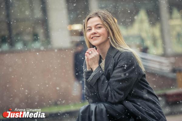 Ольга Михайлова, тренер по fly йоге: «В такую погоду балуйте себя вкусным горячим чаем». В Екатеринбурге -7 ФОТО, ВИДЕО - Фото 4