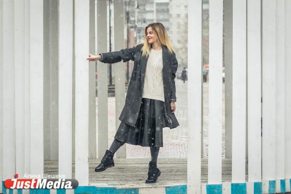 Ольга Михайлова, тренер по fly йоге: «В такую погоду балуйте себя вкусным горячим чаем». В Екатеринбурге -7 ФОТО, ВИДЕО - Фото 5