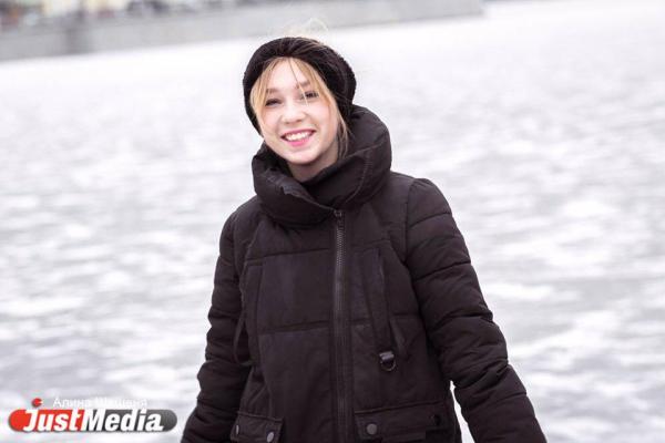 Анна Мичурова, графический дизайнер: «Я предлагаю вам несмотря ни на что улыбаться и быть счастливыми». В Екатеринбурге -3 ФОТО, ВИДЕО - Фото 5