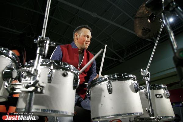 В ТРЦ «Карнавал» во время «черной пятницы» разыграли 65 денежных сертификатов - Фото 7