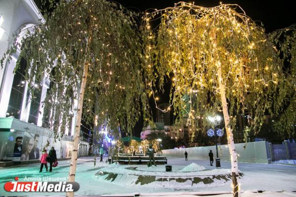 Новогодний Екатеринбург в 20 фотографиях - Фото 7