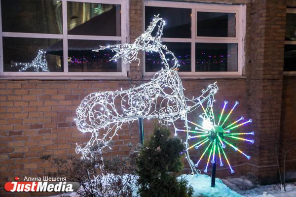 Новогодний Екатеринбург в 20 фотографиях - Фото 13