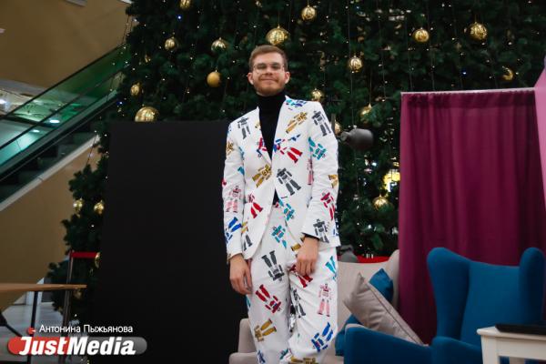 «Когда мы видим у женщины длинные волосы, значит, в стране кризис». Анатоль Вовк – о фальшивках, влиянии политики на тренды и одежде будущего - Фото 6