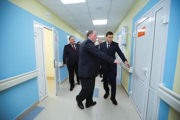 В Верхней Пышме за 211 млн рублей отремонтировали хирургический корпус больницы - Фото 2