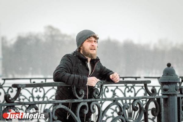 Александр Полымов, SMM-специалист: «Как говорят на Урале, проживи три месяца зимы и получи еще парочку в подарок». В Екатеринбурге -17 - Фото 8