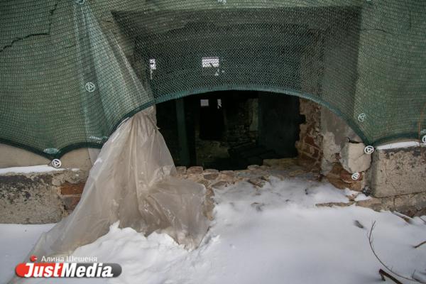 О роскошных приемах времен царской России здесь не напоминает ничего. Показываем и рассказываем о сгоревшей усадьбе Ваганова - Фото 17