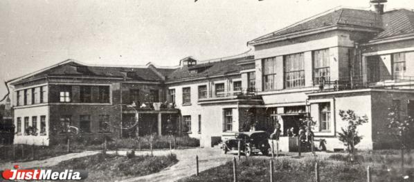 Первая женщина-врач и три новых корпуса. О том, как Верх-Исетский госпиталь превратился в земскую больницу в JUSTHISTORY - Фото 7