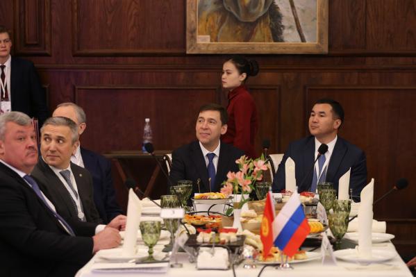 Куйвашев подписал соглашение, по которому товарооборот региона с Киргизией увеличится вдвое - Фото 2