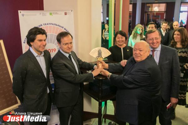 Мединский и Цискаридзе открыли Всероссийский театральный марафон в Екатеринбурге - Фото 2