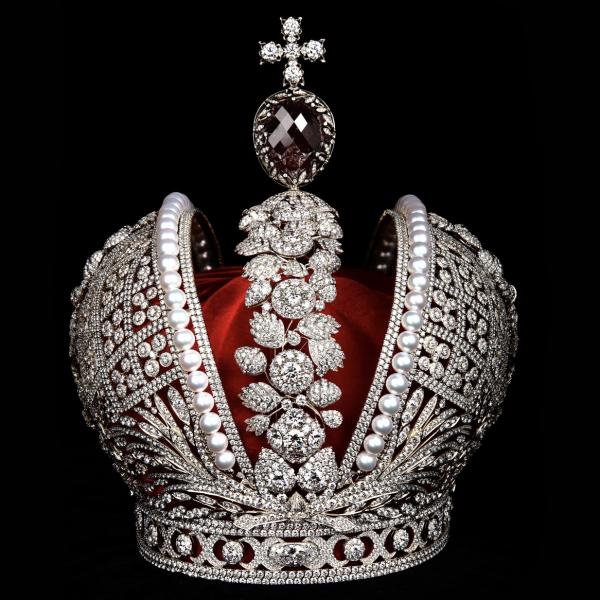 В Екатеринбург привезут копию Короны Российской империи, украшенную 11000 бриллиантов - Фото 3