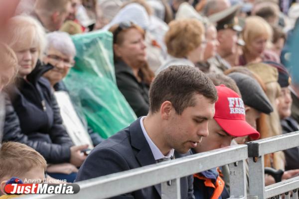 В Екатеринбурге прошел парад Победы - Фото 17