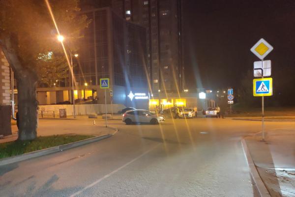В последний день праздников трое юных екатеринбуржцев оказались под колесами автомобилей - Фото 4