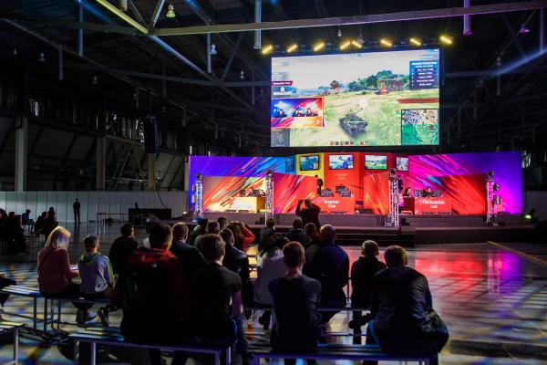 В Екатеринбурге определили сильнейших виртуальных танкистов России - Фото 10