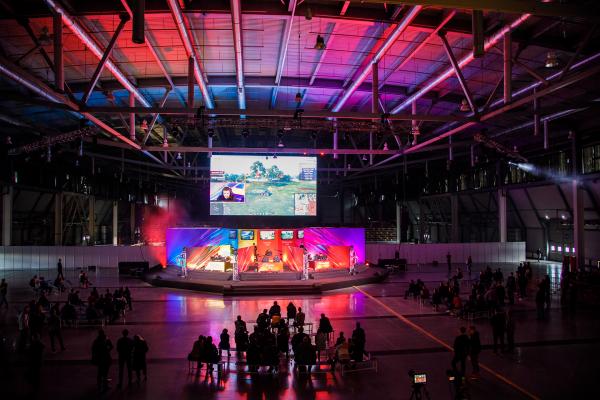 В Екатеринбурге определили сильнейших виртуальных танкистов России - Фото 13