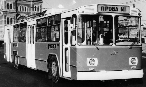 «В середине – жара, в конце салона – холод». Как работал современный свердловский троллейбус в 1980-х в спецпроекте «Е-транспорт» - Фото 6