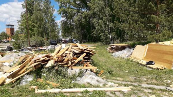 На берегу Белоярского водохранилища снесли незаконное кафе «Цунами» - Фото 3