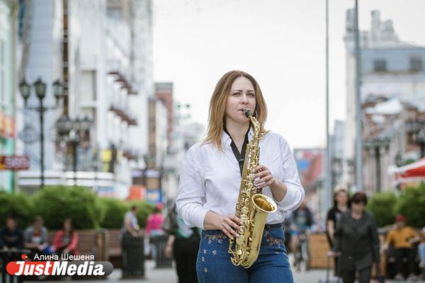 Саксофонистка Анастасия Кудрявцева: «Лето люблю за громкую музыку». В Екатеринбурге +20 градусов - Фото 6