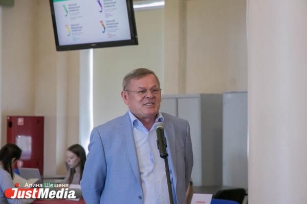 Робот Борис встретил первых абитуриентов Уральского федерального университета - Фото 5