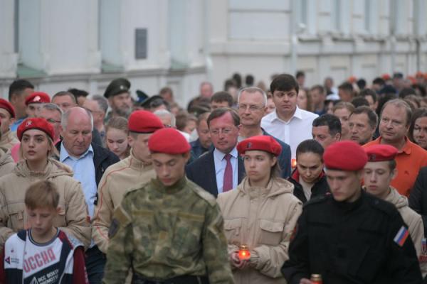 В День памяти и скорби на Широкой речке состоялась торжественно-траурная церемония - Фото 2