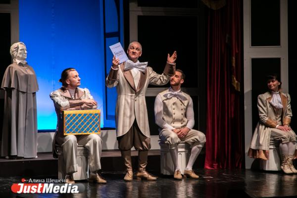 В Екатеринбургском театре кукол покажут нескучную историю с персонажами шести крыловских басен - Фото 10