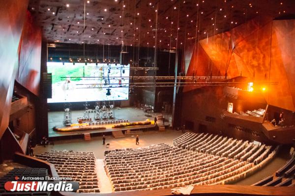 Зал-трансформер, самый большой экран в мире и комната для Путина. Как выглядит конгресс-центр МВЦ «Екатеринбург-Экспо» за две недели до GMIS-2019 - Фото 15