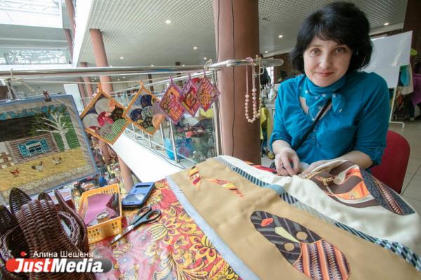 Екатеринбуржцев научат плести авоськи и напоят чаем из гигантского мотосамовара - Фото 7