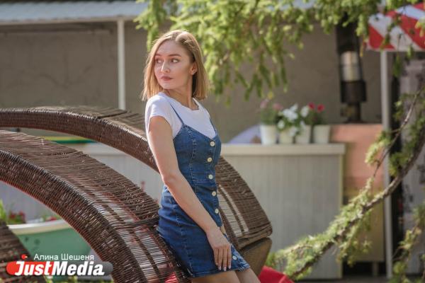 Анна Малахова, 4 канал: «Откладывайте телефоны, выключайте ноутбуки и отправляйтесь наслаждаться солнцем». В Екатеринбурге +24 - Фото 6