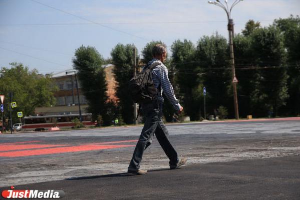 Супрематический тупик. Как выглядит сейчас площадь Первой Пятилетки. ФОТО - Фото 5