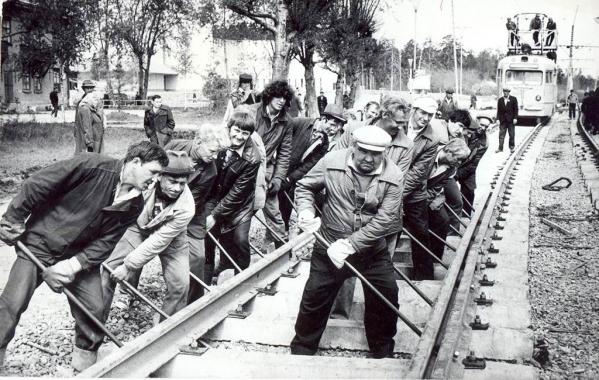 Массовый сход вагонов и дефицит мест в депо. О том, как в середине 1980-х годов работал свердловский трамвай, в спецпроекте «Е-транспорт» - Фото 9