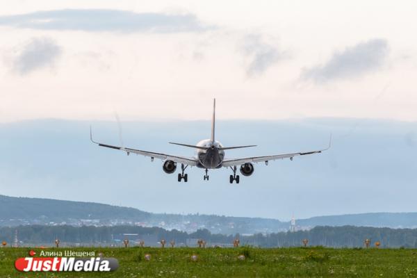 Взлеты и посадки. JustMedia.ru понаблюдал за самолетами в Кольцово - Фото 7