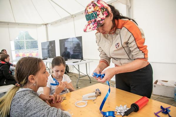 Забег ради жизни, гонки на дрезинах и футбол роботов. В Екатеринбурге с размахом отметили День железнодорожника - Фото 12