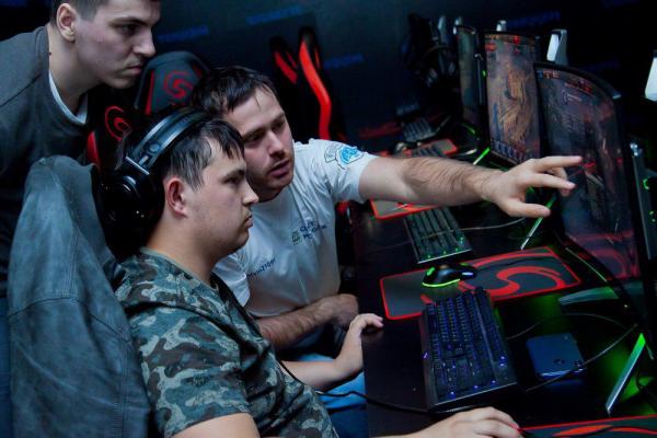 Работники свердловских заводов схлестнулись в битве за звание сильнейших танкистов - Фото 4