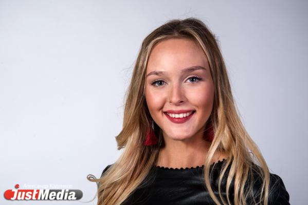 «Мисс Екатеринбург-2017» Анастасия Каунова стала родственницей высокопоставленной чиновницы свердловского минобра - Фото 6
